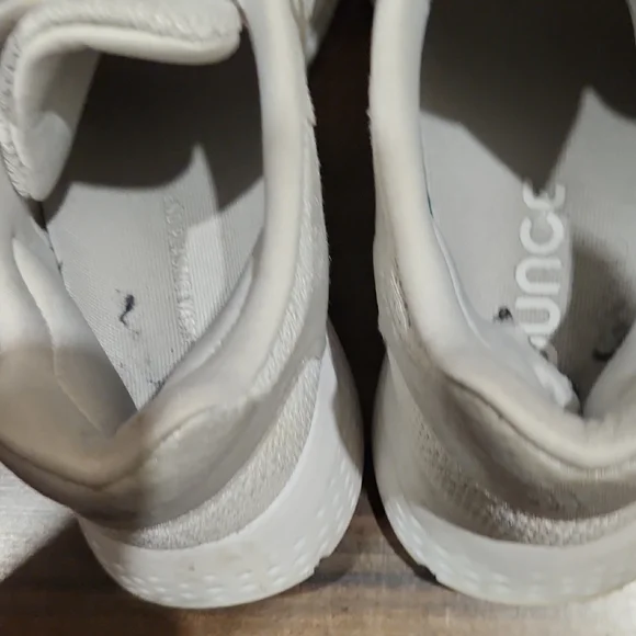 Adidas Shoe - Picture 8 of 8